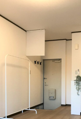 相鉄本線 星川駅 徒歩10分 2階建 築31年の玄関写真