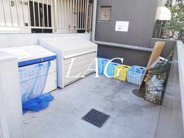 東京メトロ東西線 浦安駅 徒歩5分 5階建 築30年の外観写真