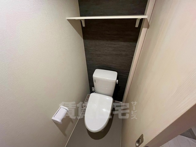 ＪＲ関西本線 東部市場前駅 徒歩11分 3階建 築1年のトイレ写真