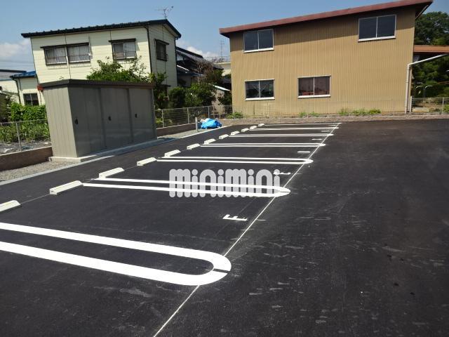 駐車場　駐車場の様子です。
