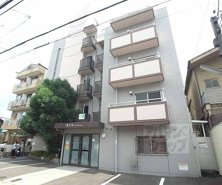 さくらマンションの外観写真