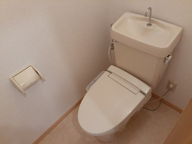 トイレ　図面と現状に相違がある場合には現状を優先