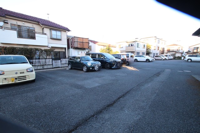 駐車場　★駐車場★（空き状況・使用料等詳細はご確認下さい）