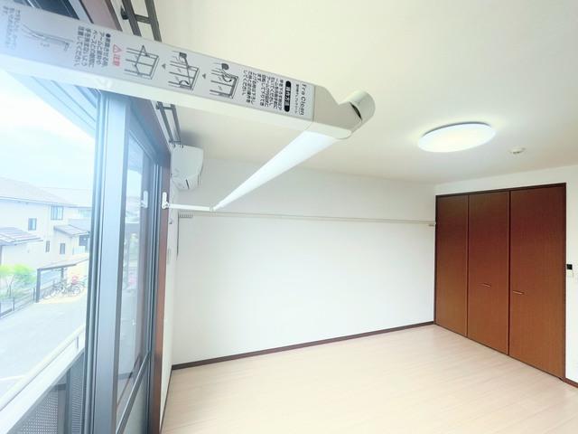 その他設備　室内物干し