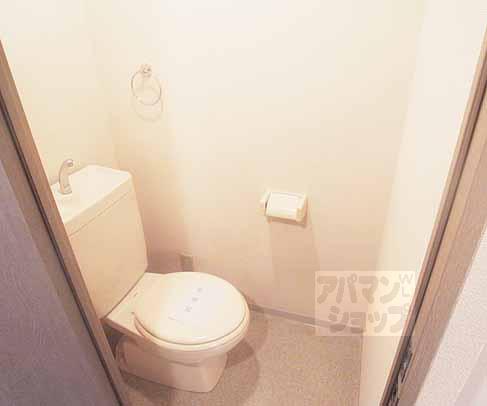 ＪＲ山陰本線 丹波口駅 徒歩7分 4階建 築27年のトイレ写真