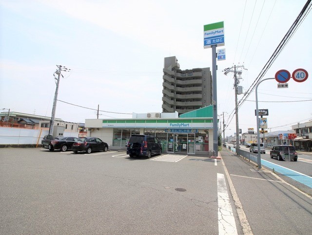 コンビニ　ファミリーマート　堺百舌鳥梅北町店（コンビニ）まで350m
