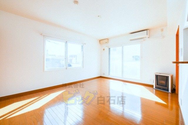 居室・リビング　日当たり良好で明るいお部屋です♪