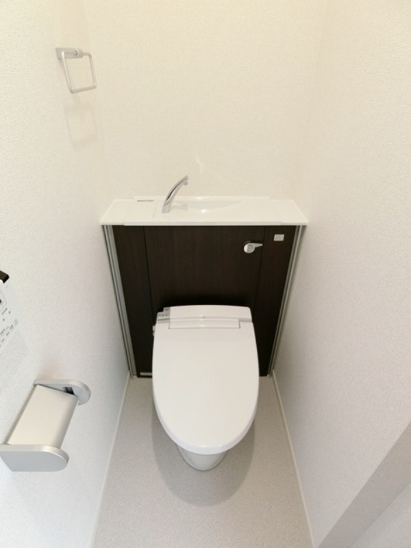 トイレ　図面と現状に相違がある場合には現状を優先