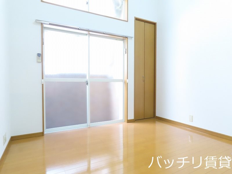 その他共有部分　類似写真使用のため、現状優先。