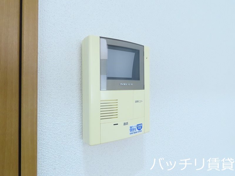 セキュリティ　類似写真使用のため、現状優先。