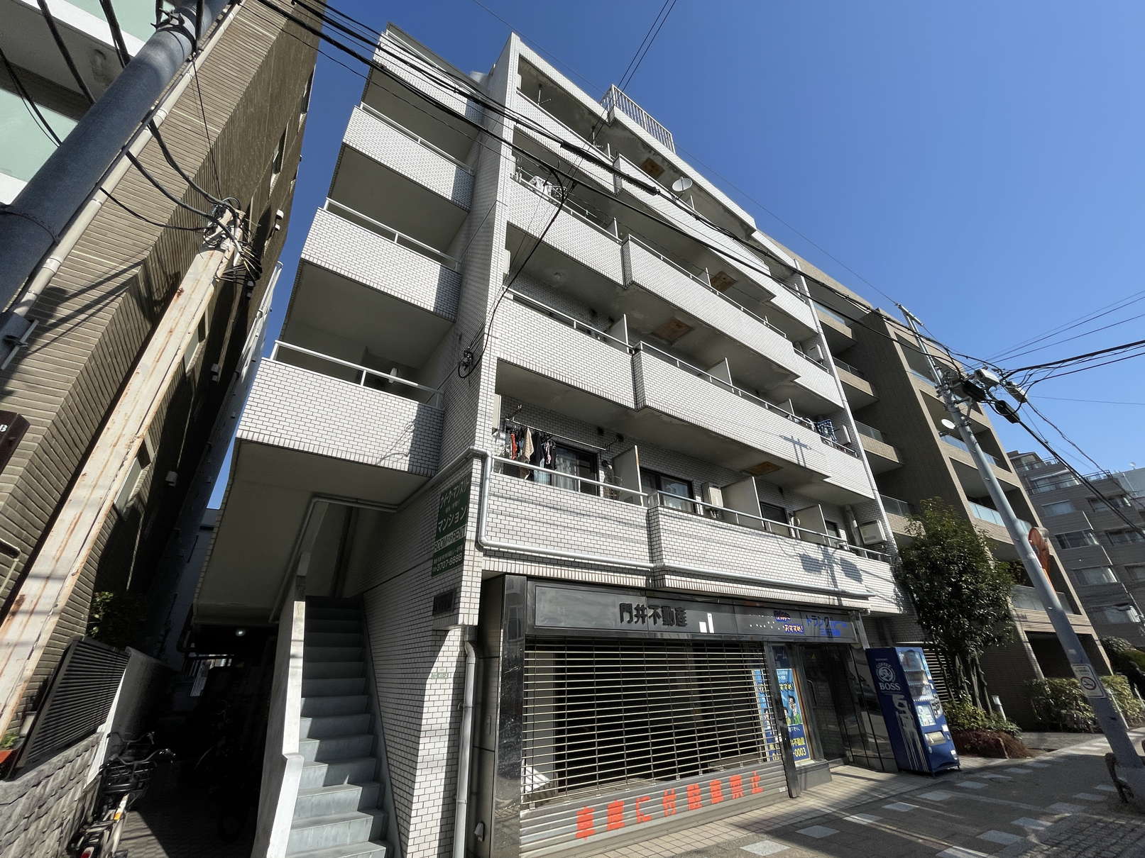 建物外観
