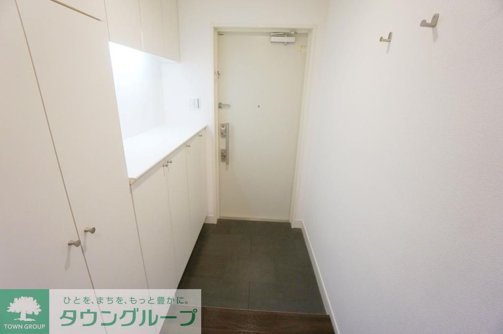 コンフォリア鷺沼三丁目の玄関写真