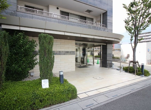 レクセルプラザ新越谷の外観写真