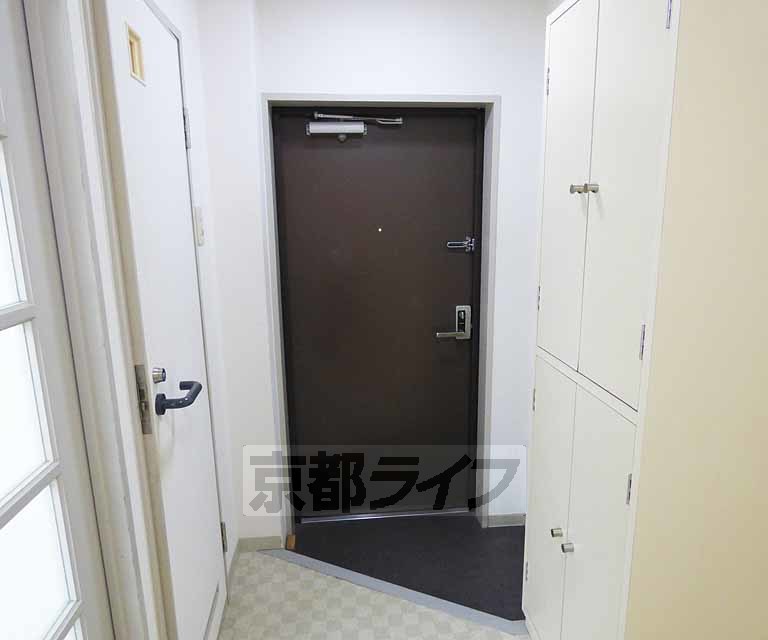 玄関　玄関です。