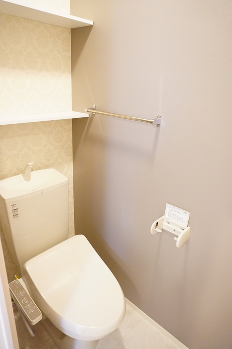 ＪＲ山陽本線 福山駅 徒歩12分 3階建 築9年のトイレ写真