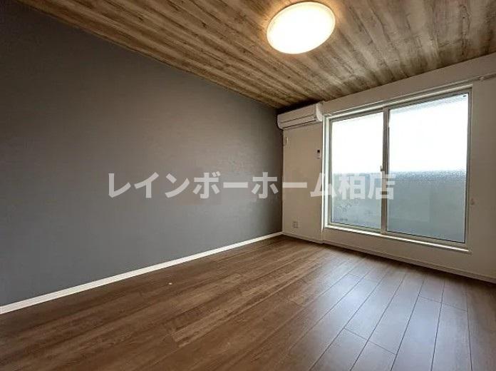居室・リビング　居間です