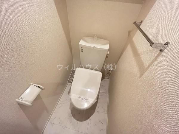 トイレ　ウォシュレット付きです！