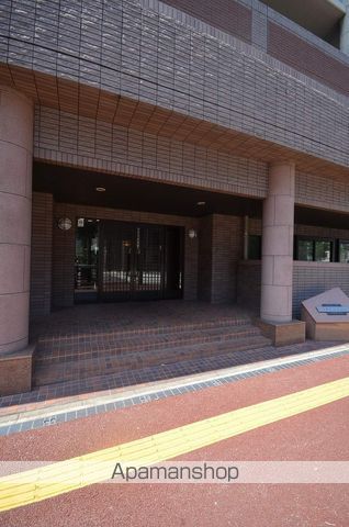 地下鉄空港線 赤坂駅 徒歩7分 10階建 築28年の外観写真