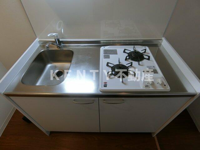 キッチン　コンパクトなキッチンで掃除もラクラク