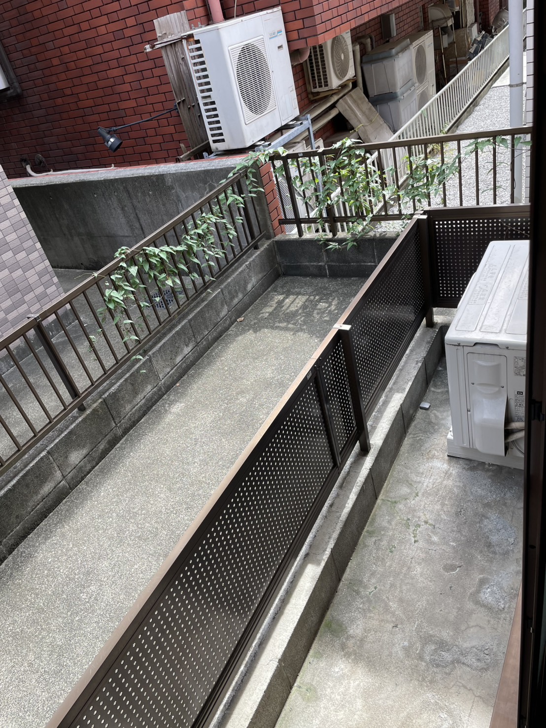 小田急線 新百合ケ丘駅 徒歩3分 3階建 築25年の内装写真