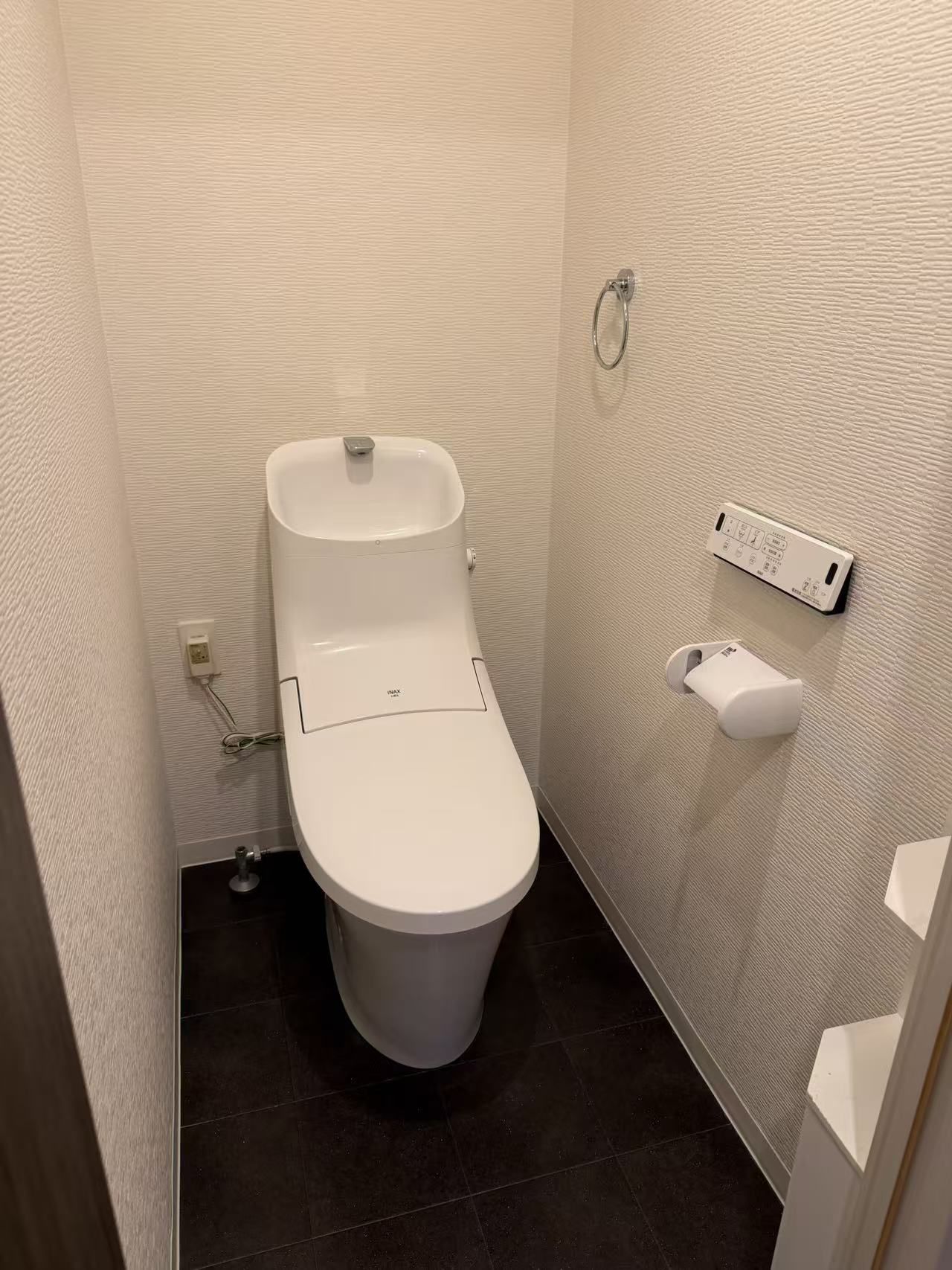 ＪＲ鹿児島本線 竹下駅 徒歩17分 14階建 築28年のトイレ写真