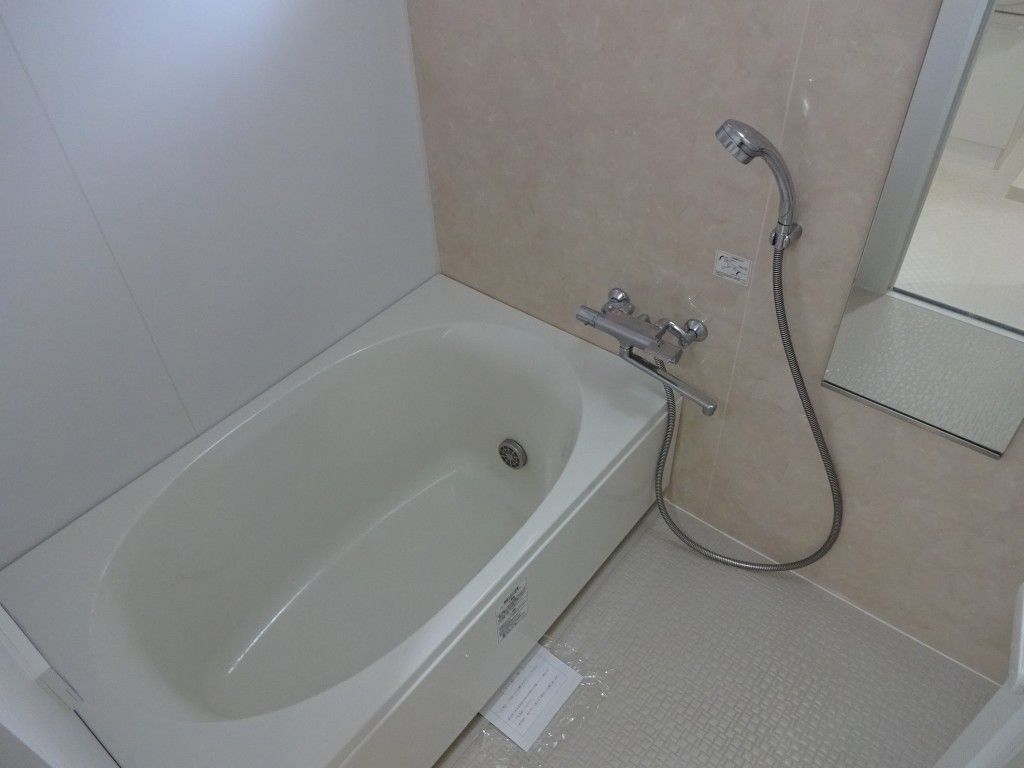 バス・シャワールーム　落ち着いて過ごせるお部屋なので、寝室にいかがでしょうか