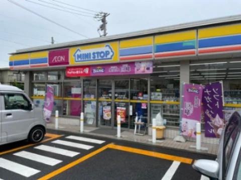 コンビニ　ミニストップ 名古屋猪之越町店（コンビニ）まで731m