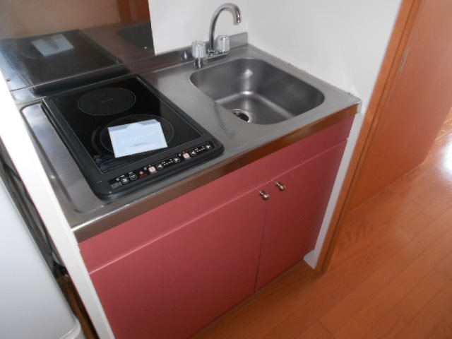 キッチン　※同間取り別部屋画像です。