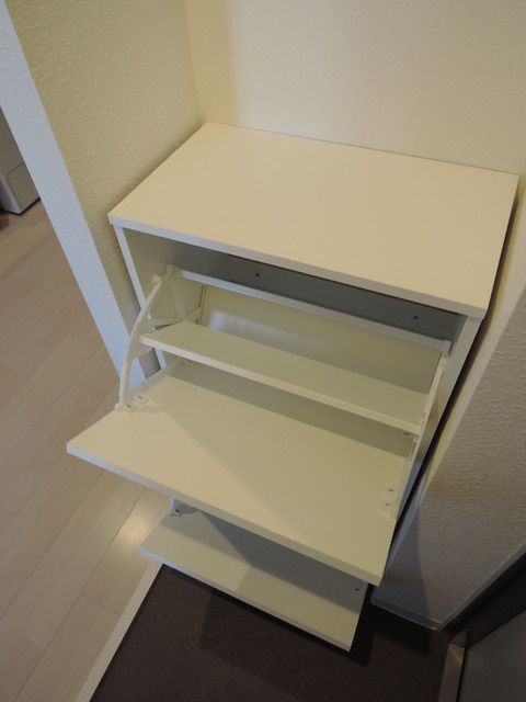 収納　コローナ赤羽　北区赤羽2