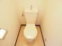 トイレ　ゆったりとしたトイレですね。