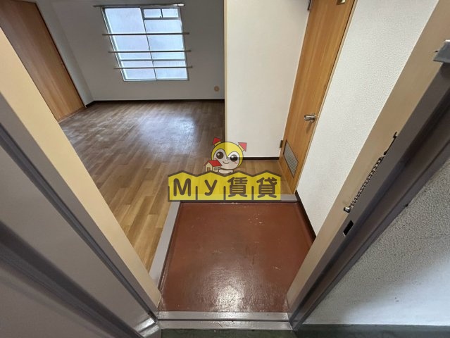 玄関　オクダビル
