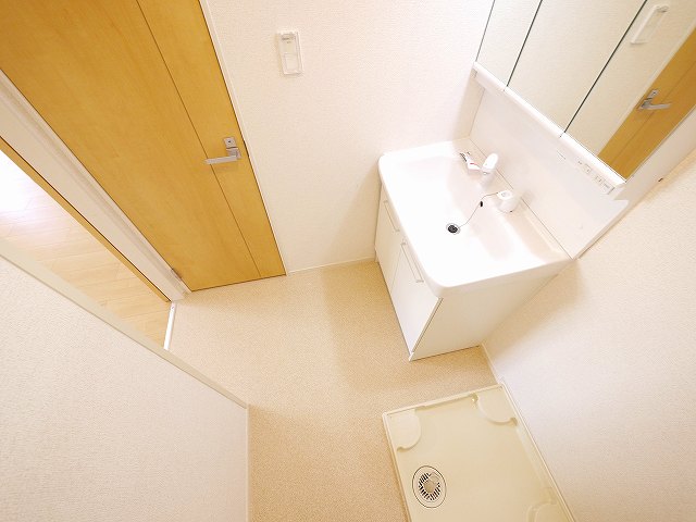 洗面設備　使いやすい洗面所です