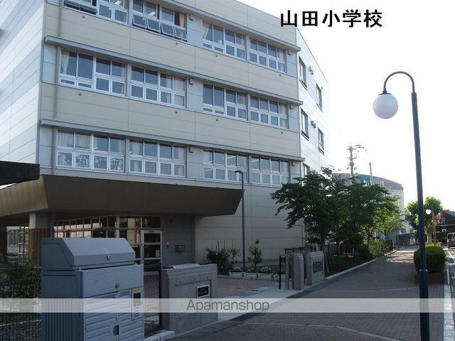 その他　前面道路（その他）まで0m