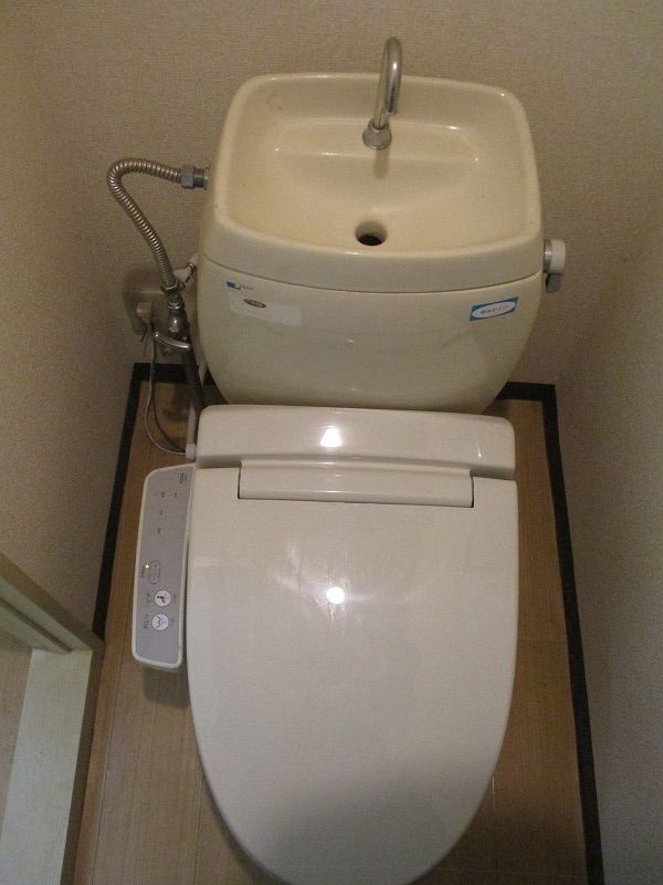 トイレ　個室トイレでゆっくりと使用できます！