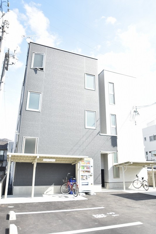 建物外観　お問合せはシティホーム海田センター　082-821-2227