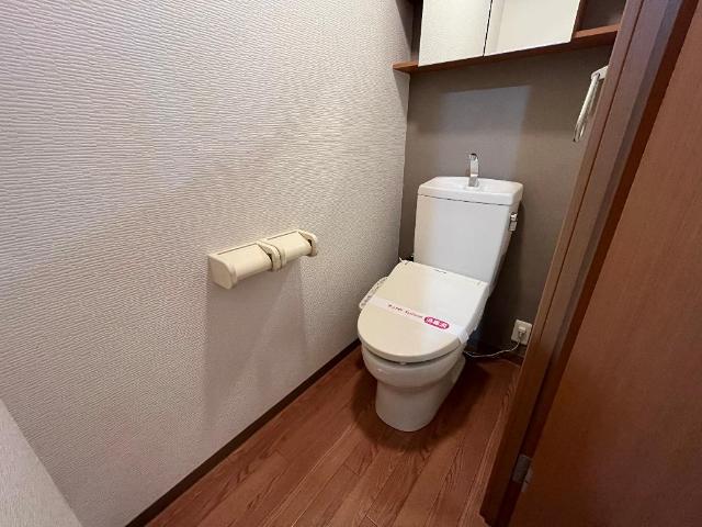トイレ　トイレ