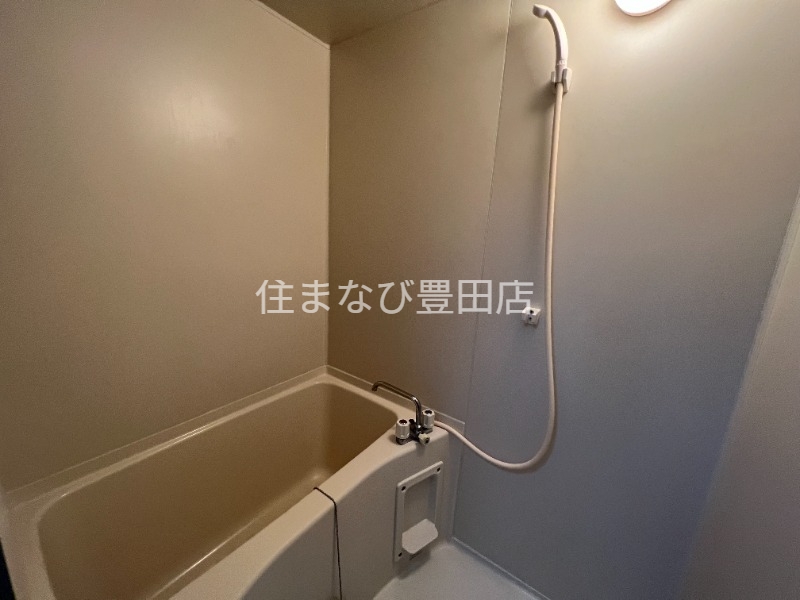 バス・シャワールーム　同型別部屋写真