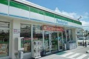 コンビニ　ファミリーマート赤羽平和通り店（コンビニ）まで230m