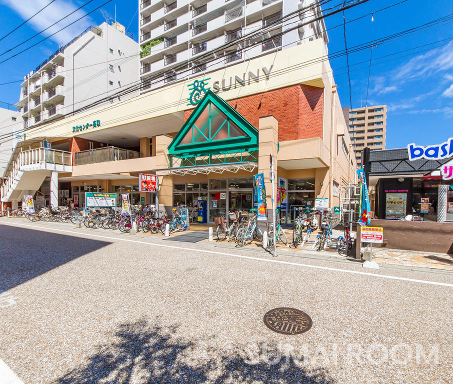 【福岡市早良区百道のマンションのスーパー】