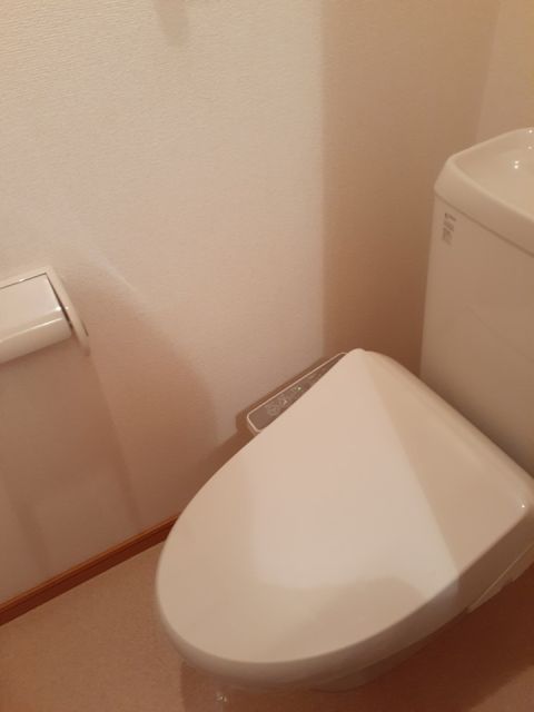 【サルウェーＢのトイレ】