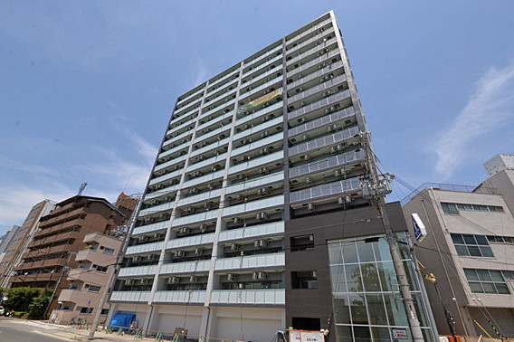 神戸市兵庫区佐比江町のマンションの建物外観