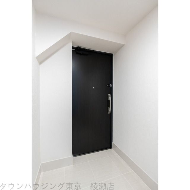 【荒川区町屋のマンションの玄関】