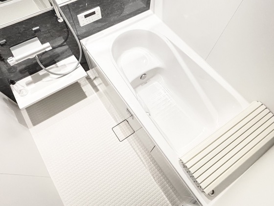 バス・シャワールーム　一坪風呂