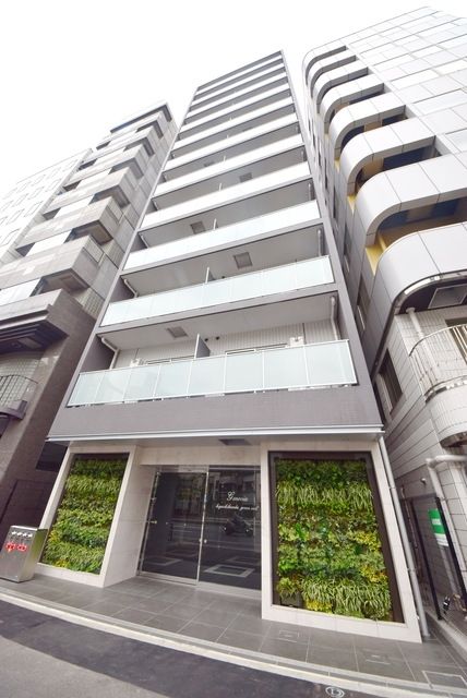 千代田区東神田のマンションの建物外観