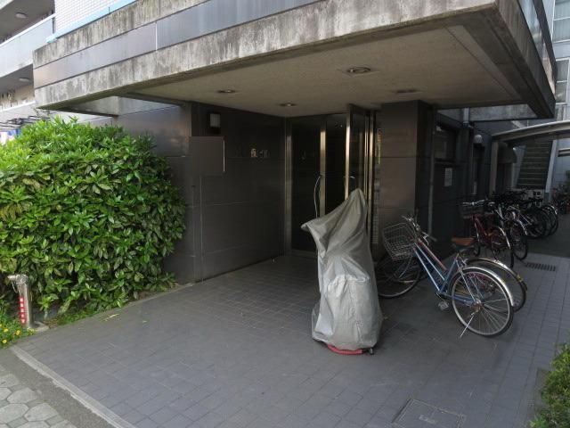 エントランス　★エントランスも立派ですよね★