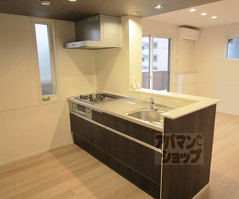 キッチン　２０１号室の写真です。