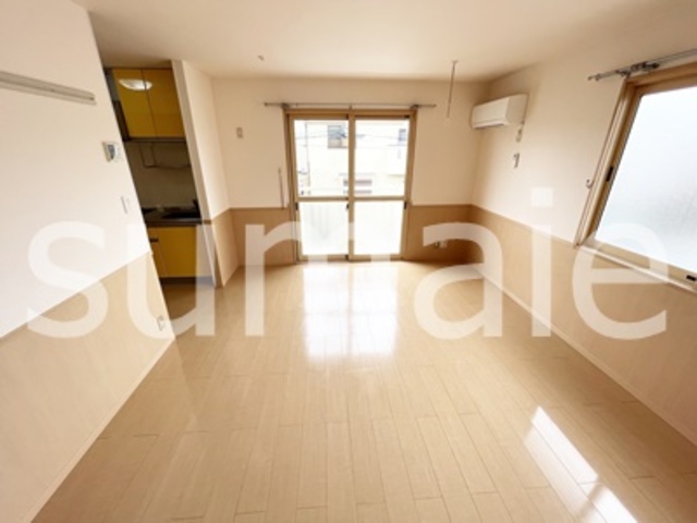 居室・リビング　人気のフローリング。反転タイプ