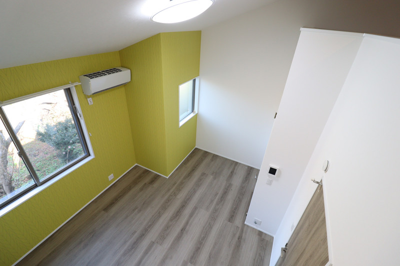 その他部屋・スペース　ロフトからの洋室