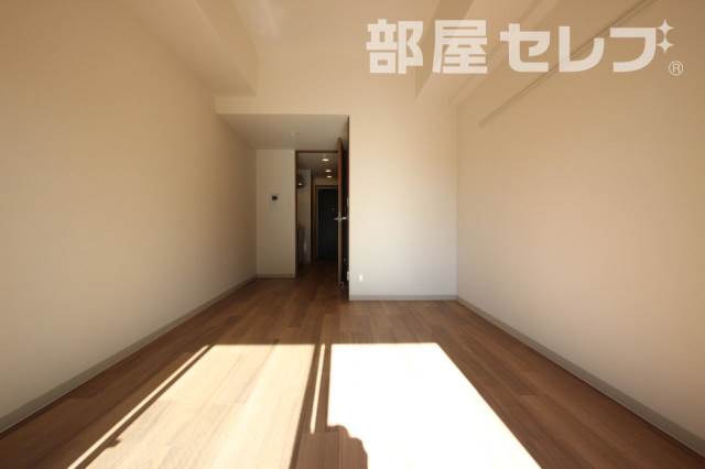 居室・リビング　モデルルーム写真参照