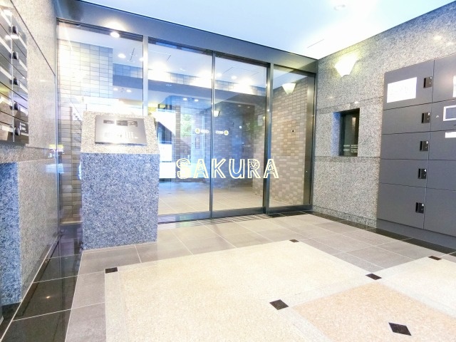 エントランス　管理の行き届いたエントランスです♪